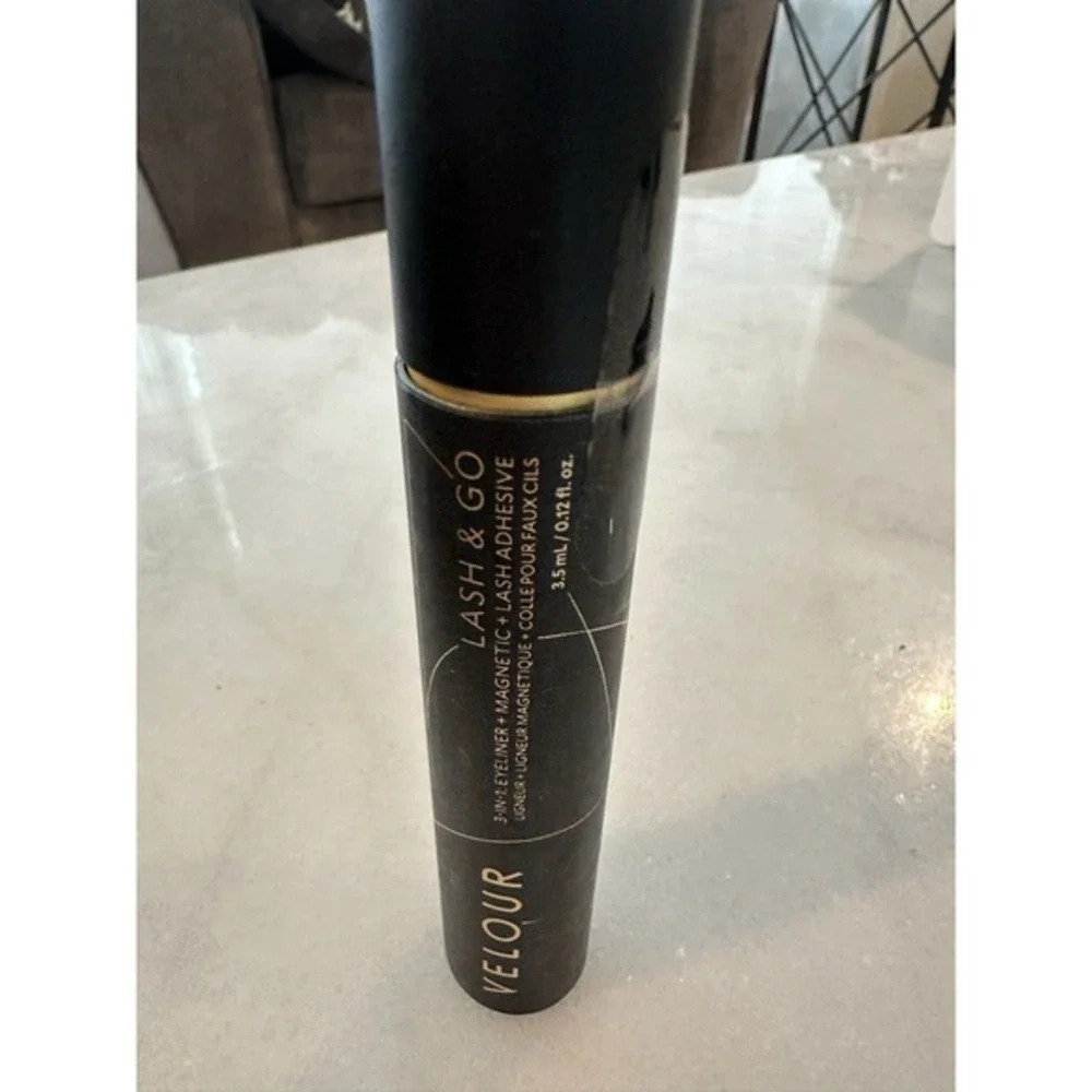 Velour‎ Lashes Lash & Go Eyeliner 3-in-1 Eyeliner + Magnetic Lash Adhesive